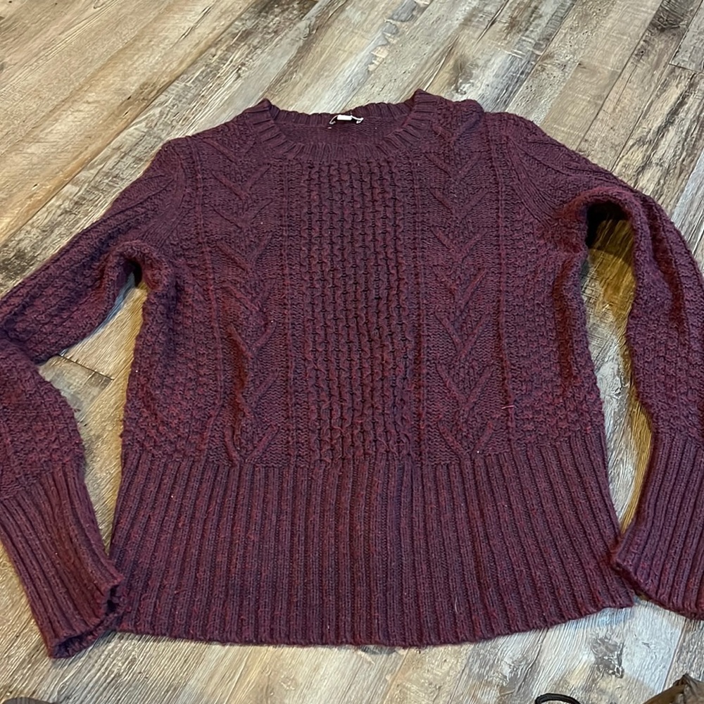 Women’s sweater